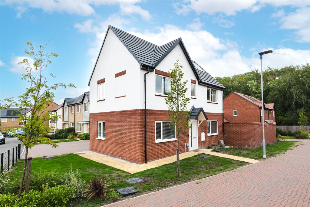 Property photo 1 of 41 Picture No. 05