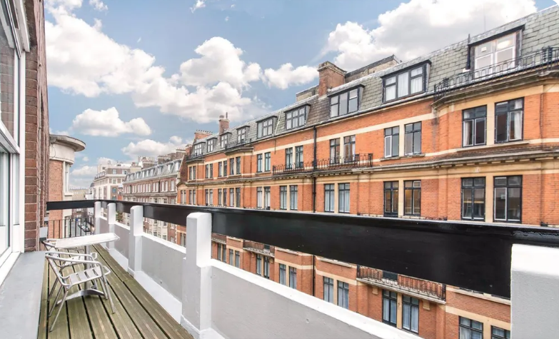 Property photo 1 of 8 Photo 8