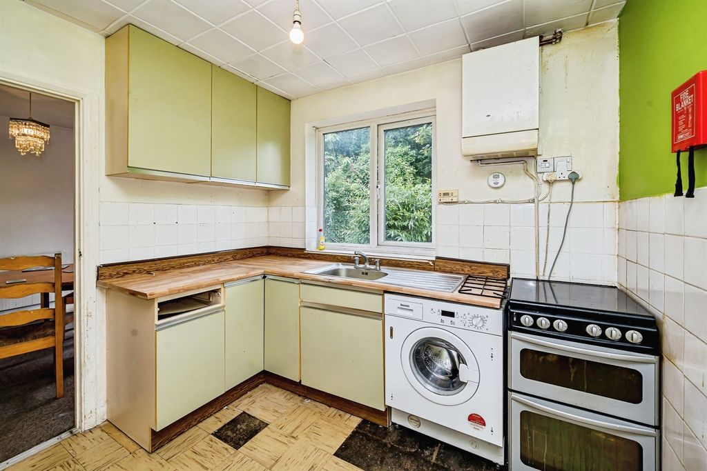 Property photo 2 of 22