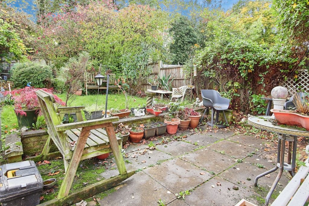 Property photo 3 of 13