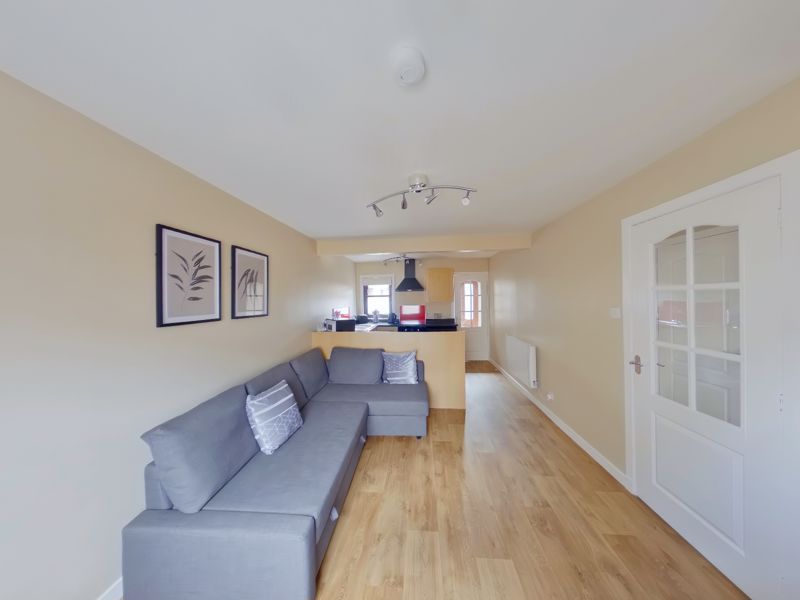 Property photo 1 of 5 Photo 6