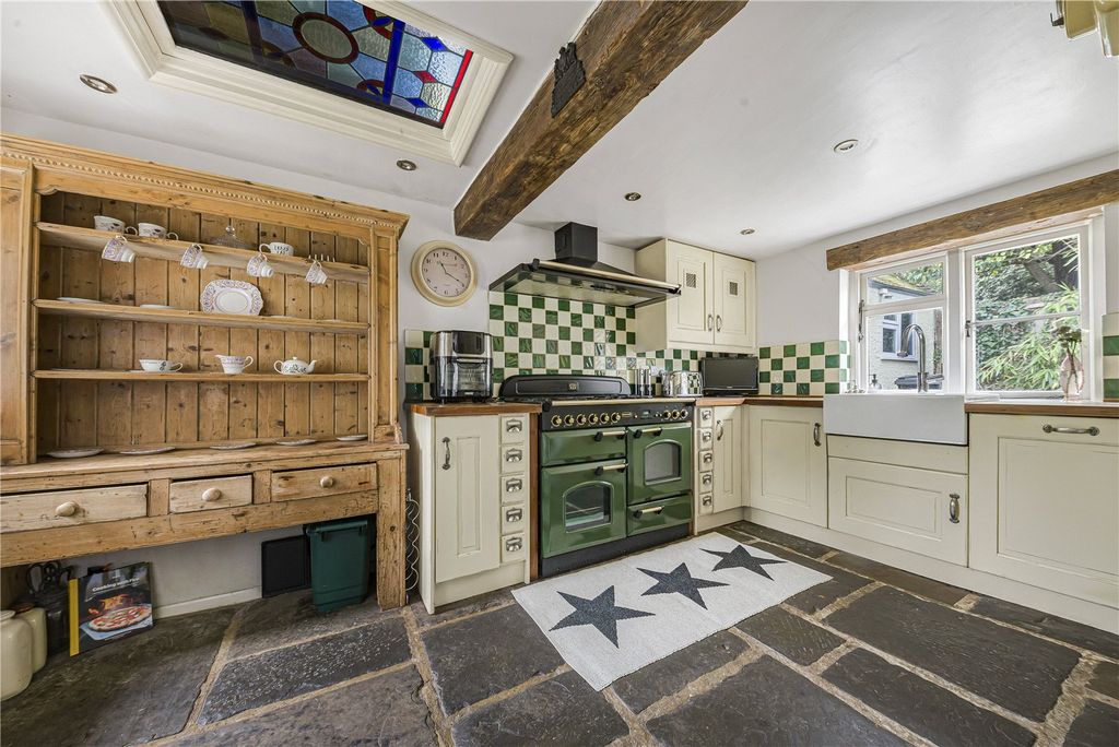 Property photo 2 of 27 Picture No. 08