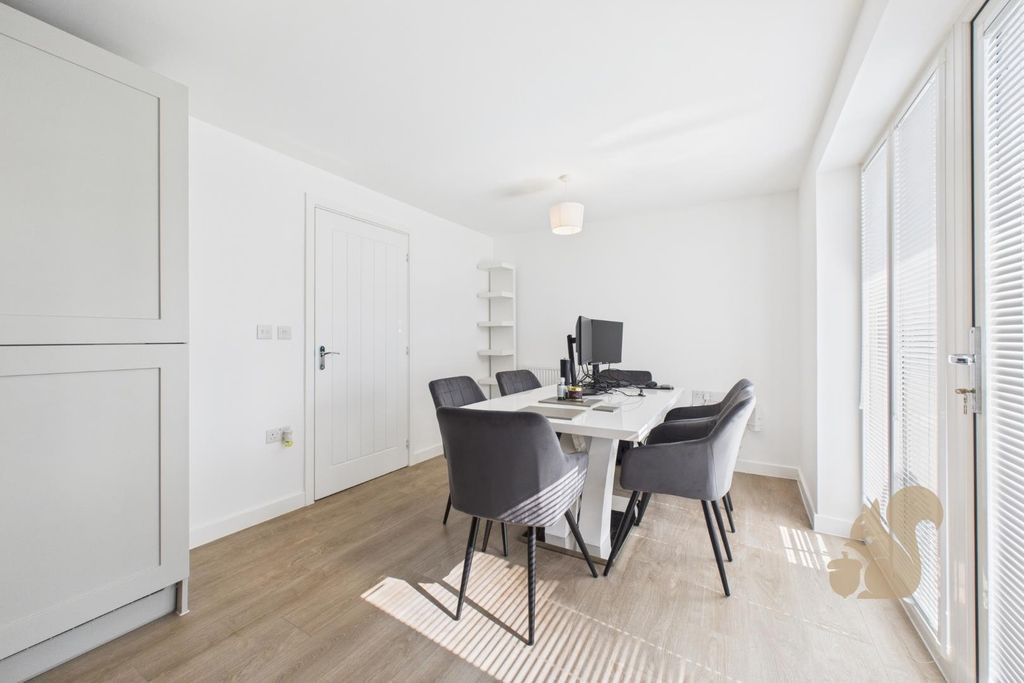 Property photo 2 of 10 Cam05565G0-Pr0027-Still004.Jpg