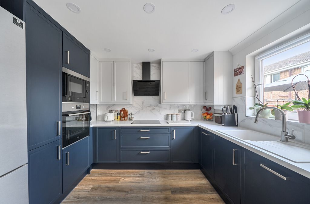 Property photo 3 of 12 1494805-17-6A5A69...