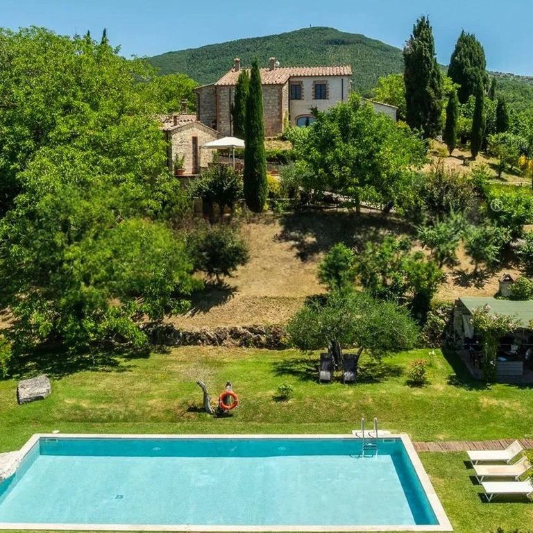 Property photo 1 of 18 Rustic Country House In Charming Sarteano, Tuscany
