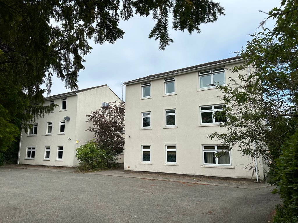 Property photo 2 of 10
