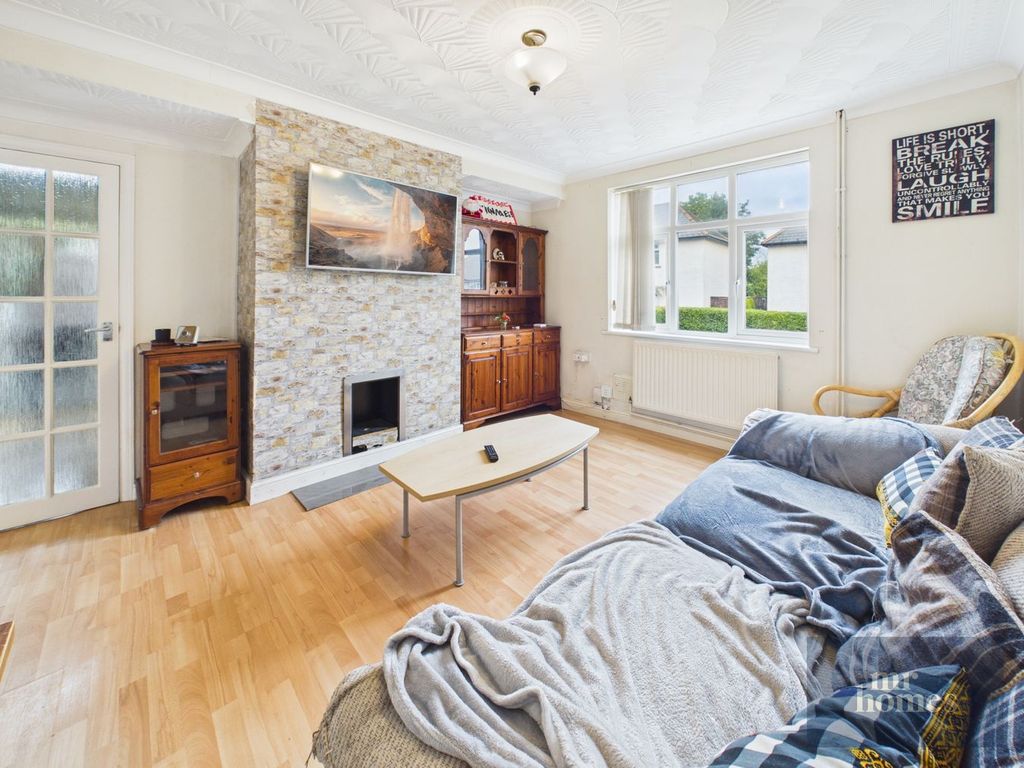 Property photo 3 of 45