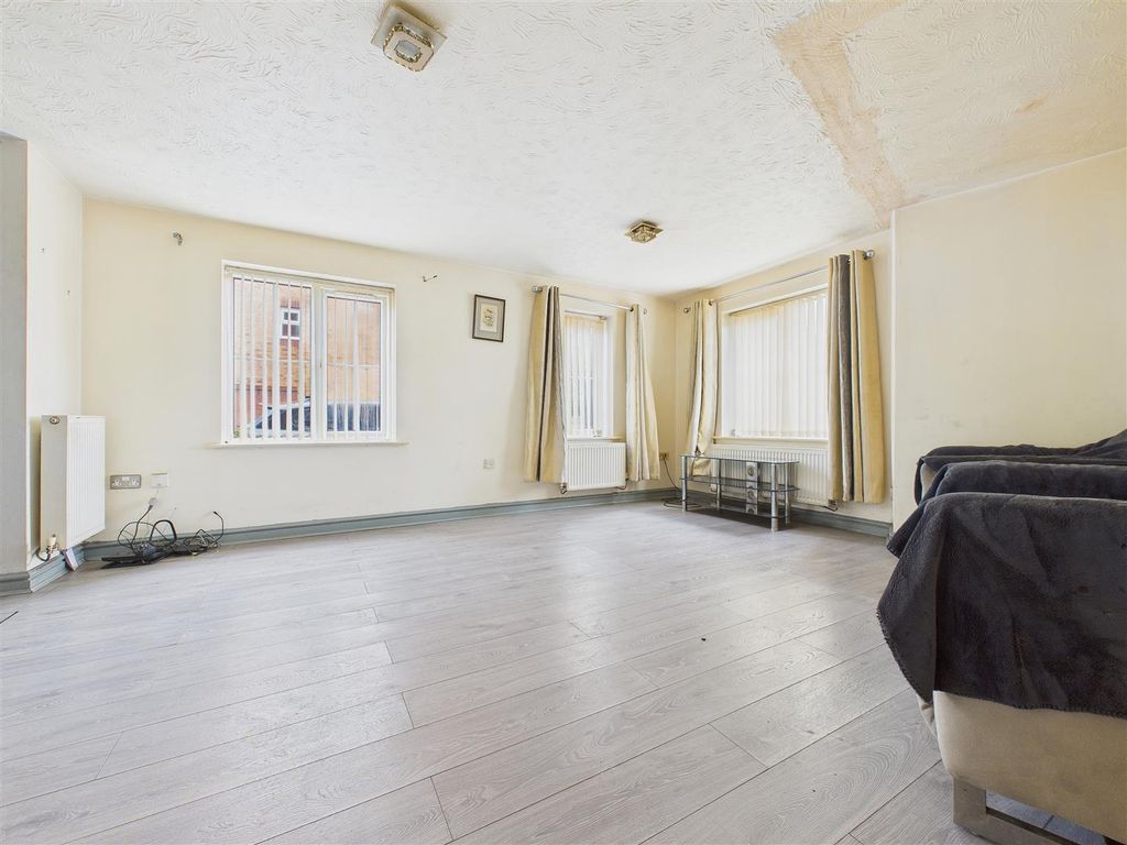Property photo 2 of 6 Cam02453G0-Pr0170-Still004.Jpg