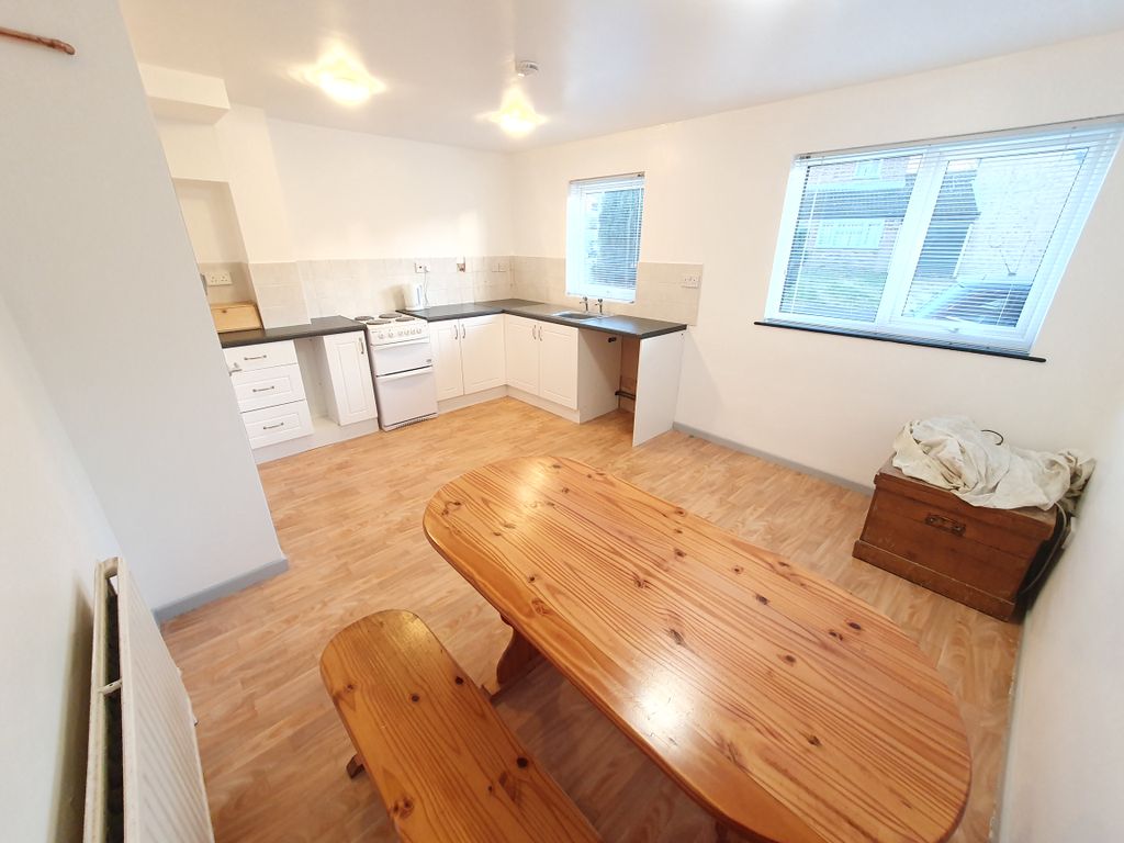 Property photo 2 of 19 Image