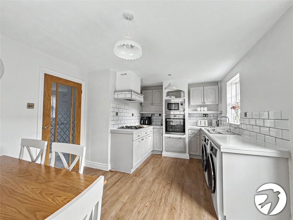 Property photo 3 of 19 Picture No. 05