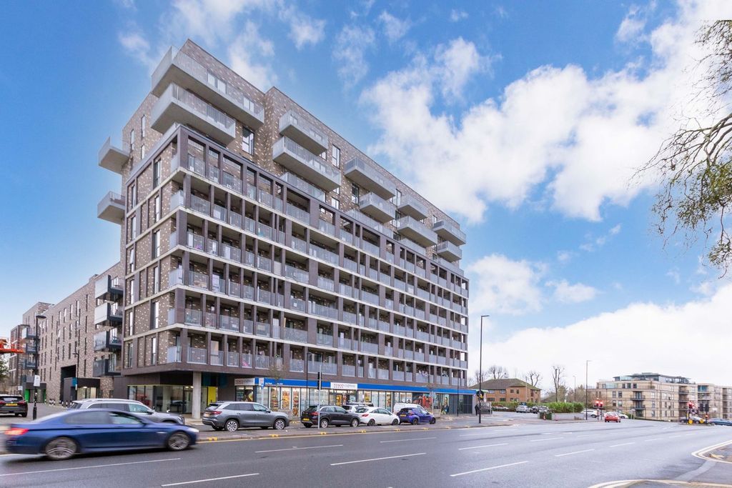 Property photo 1 of 14