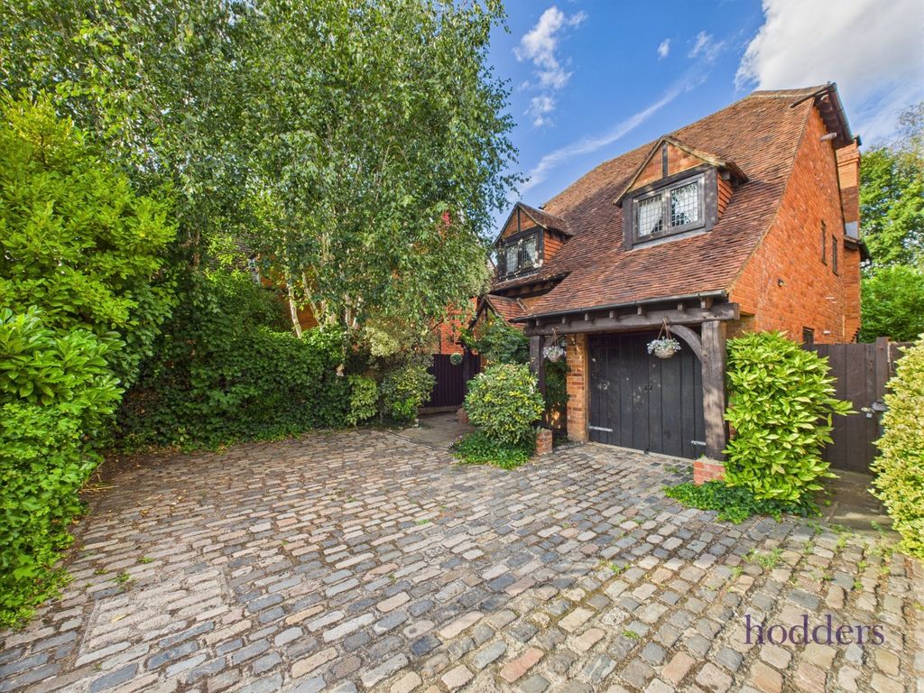 Property photo 1 of 40 Picture No. 22