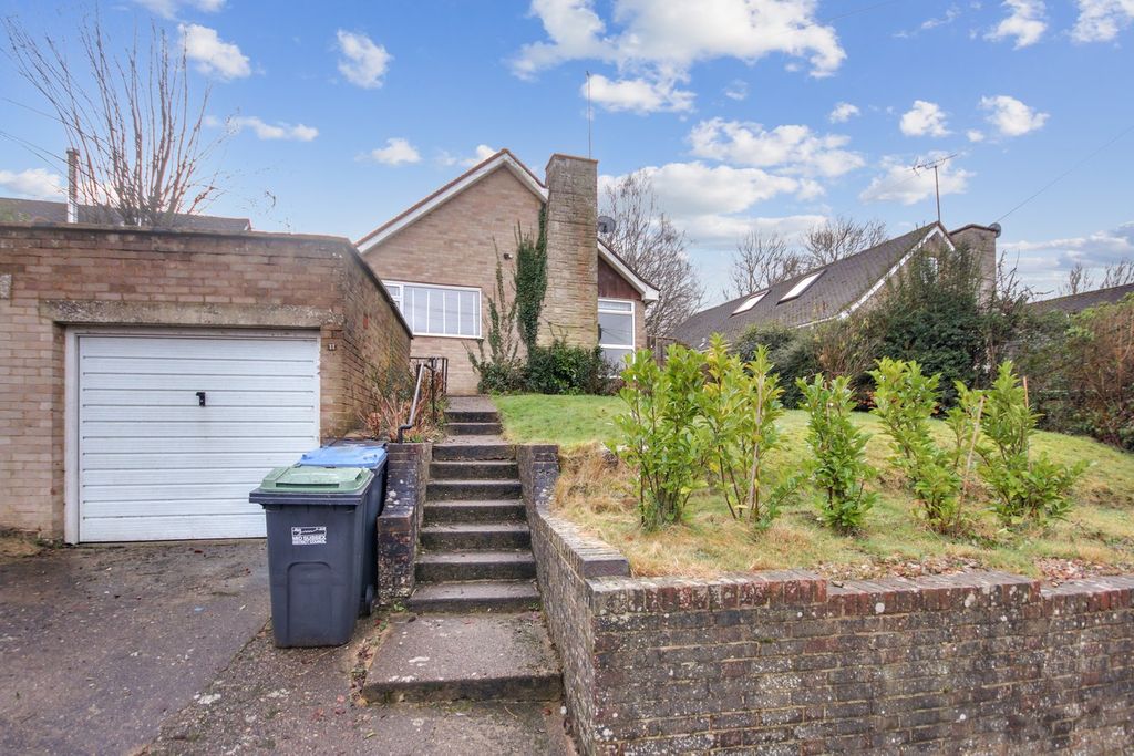 Property photo 2 of 9