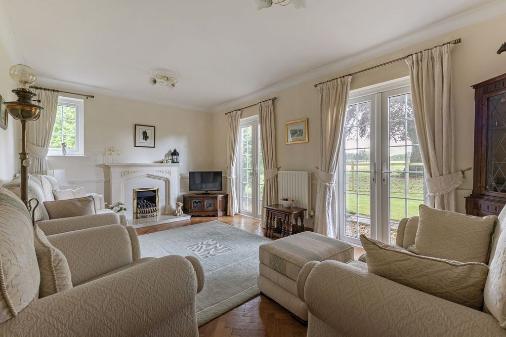 Property photo 2 of 44