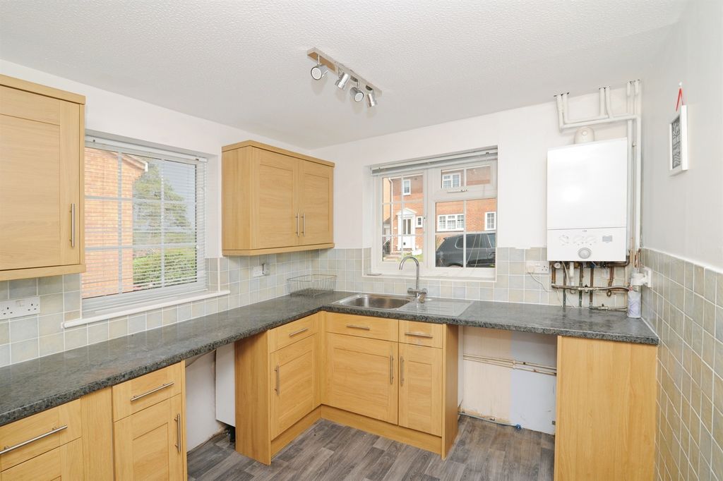 Property photo 2 of 16