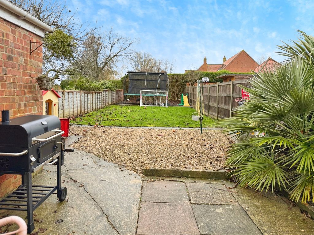 Property photo 2 of 13