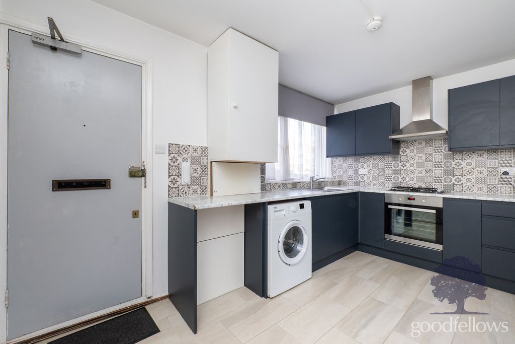 Property photo 1 of 11 Picture No. 13