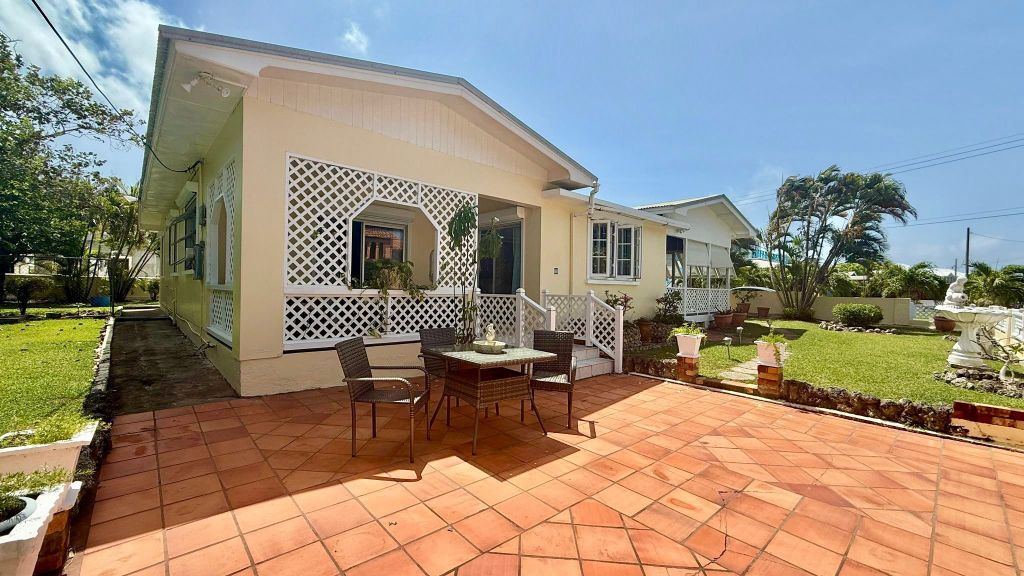 Property photo 2 of 22