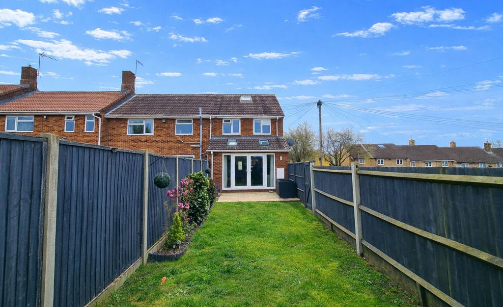 Property photo 3 of 16 16.Png