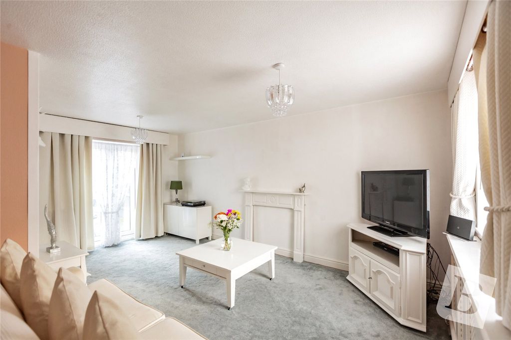 Property photo 2 of 14 Lounge/Diner