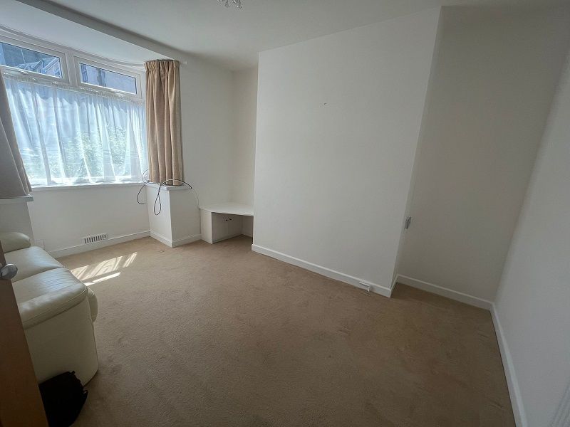 Property photo 2 of 9 Lounge