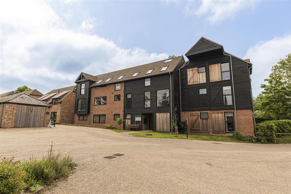 Property photo 1 of 27 L J Imaging-12.Jpg