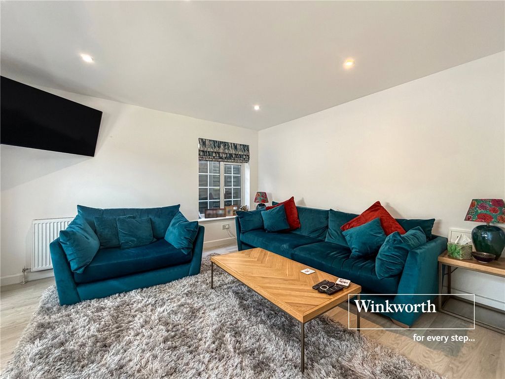 Property photo 3 of 20 Picture No. 05