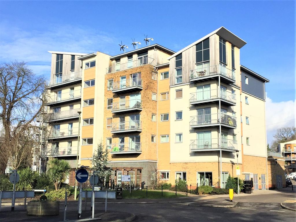 Property photo 1 of 7