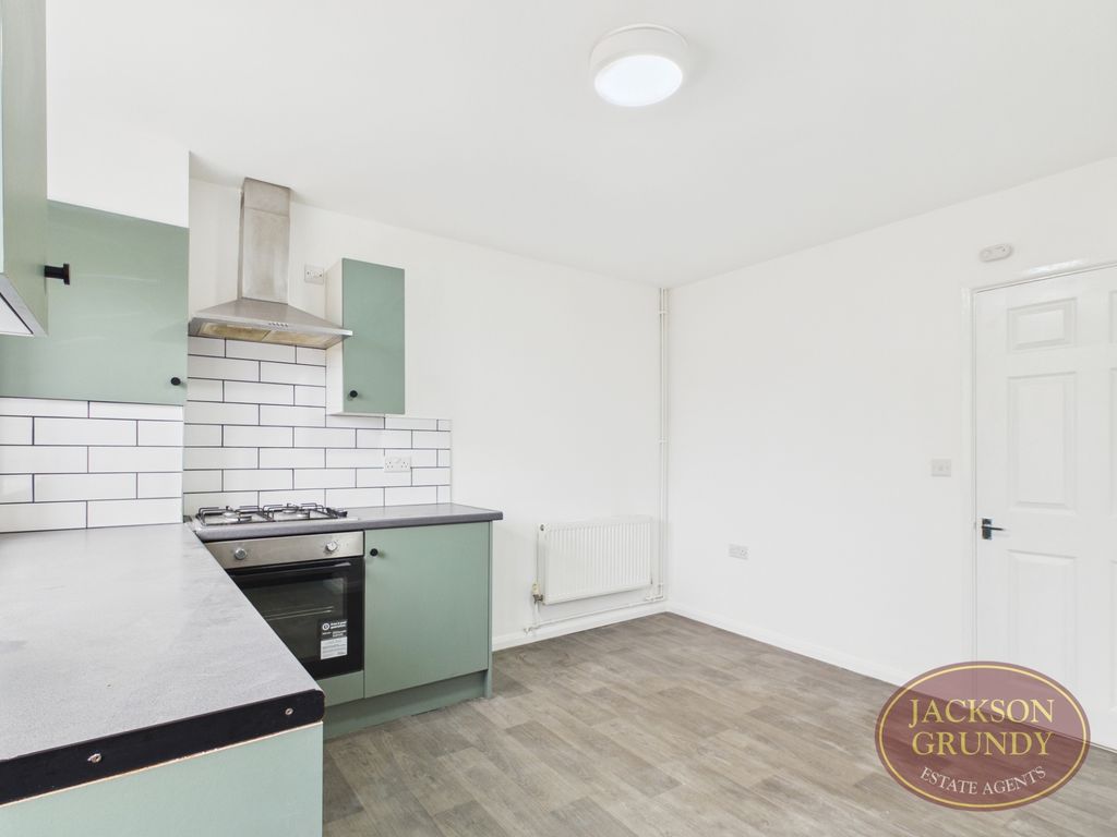 Property photo 3 of 11 Balfour Road