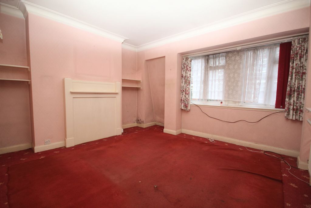 Property photo 2 of 5 Gallery