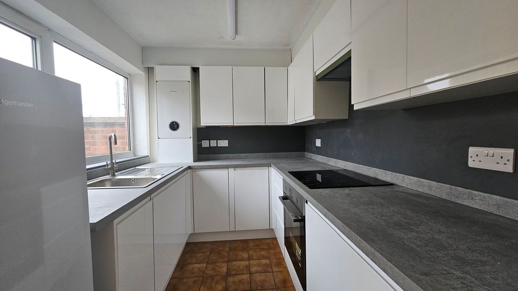 Property photo 2 of 17 Photo 2