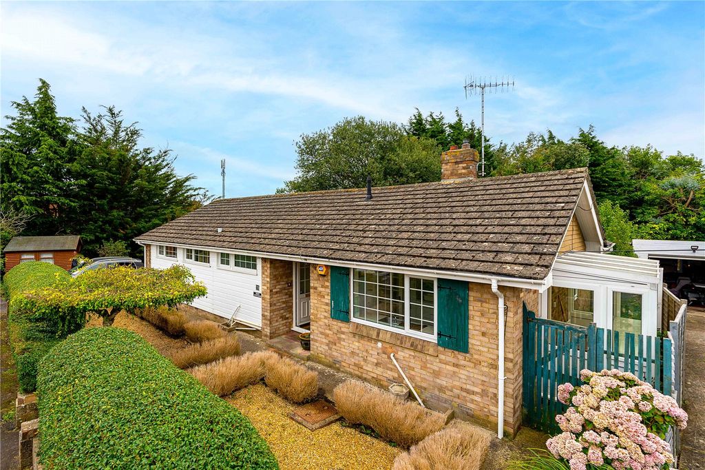 Property photo 1 of 20 External
