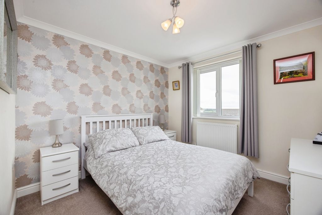 Property photo 2 of 18 Pbox-Img.Jpg