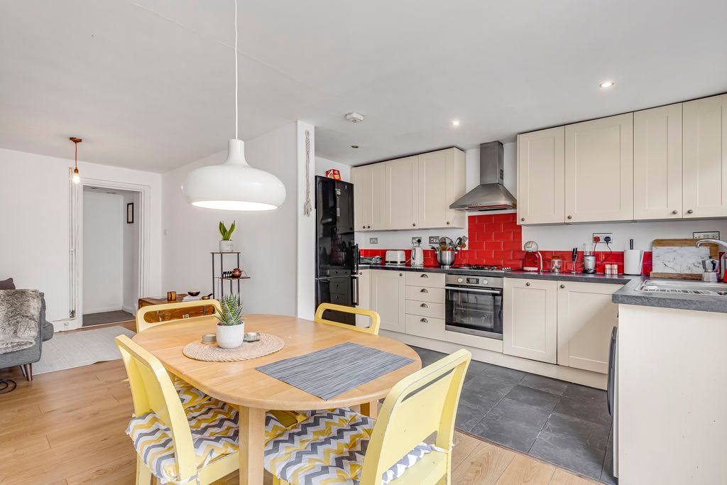 Property photo 2 of 19 Photo 7