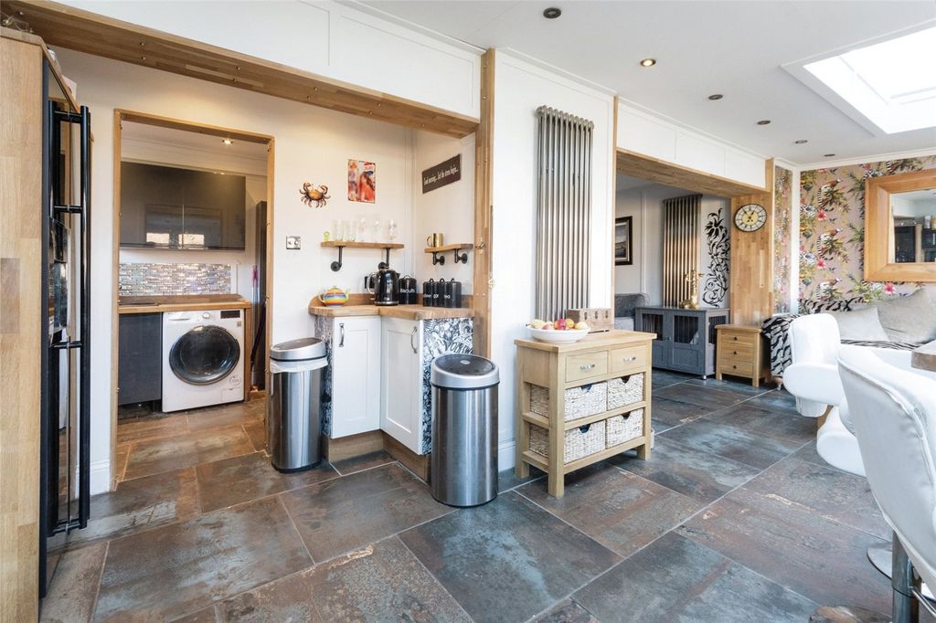 Property photo 3 of 21 Kitchen & Utility