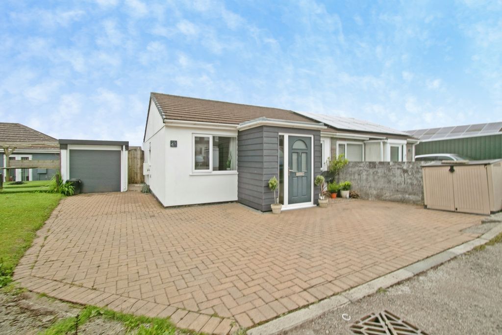 Property photo 1 of 11 Pbox-Img.Jpg