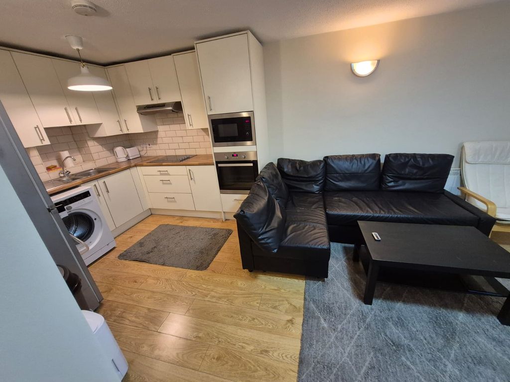 Property photo 2 of 5