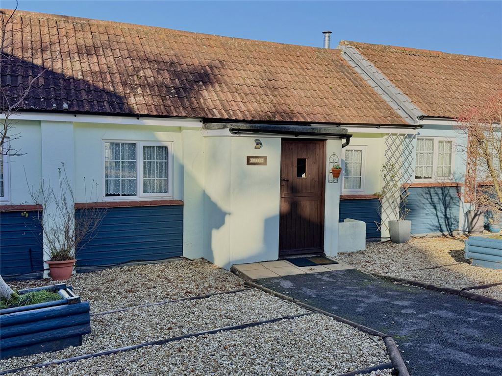 Property photo 1 of 11 Front