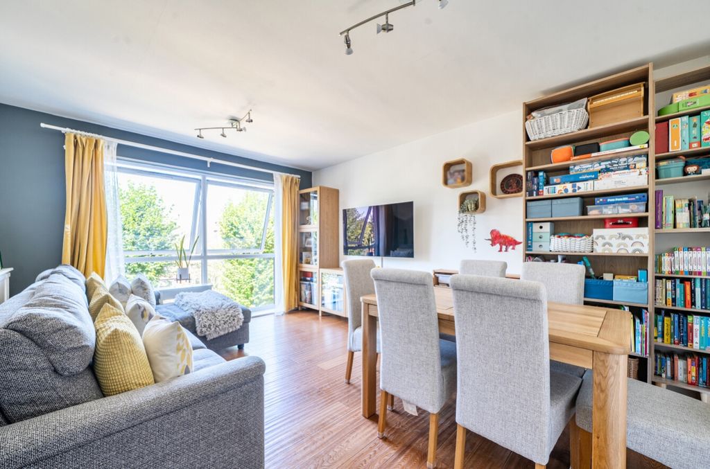 Property photo 1 of 12 1499221 (23)