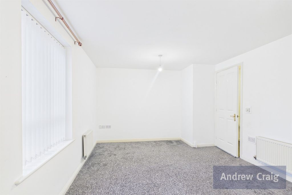 Property photo 3 of 15 Lounge Diner