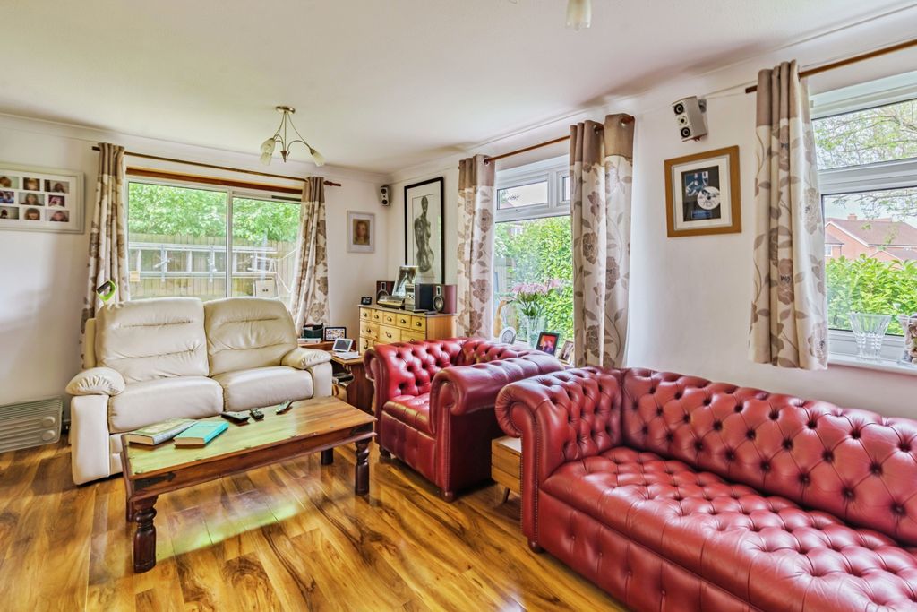 Property photo 3 of 15