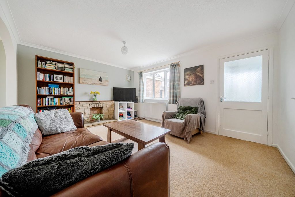 Property photo 3 of 19