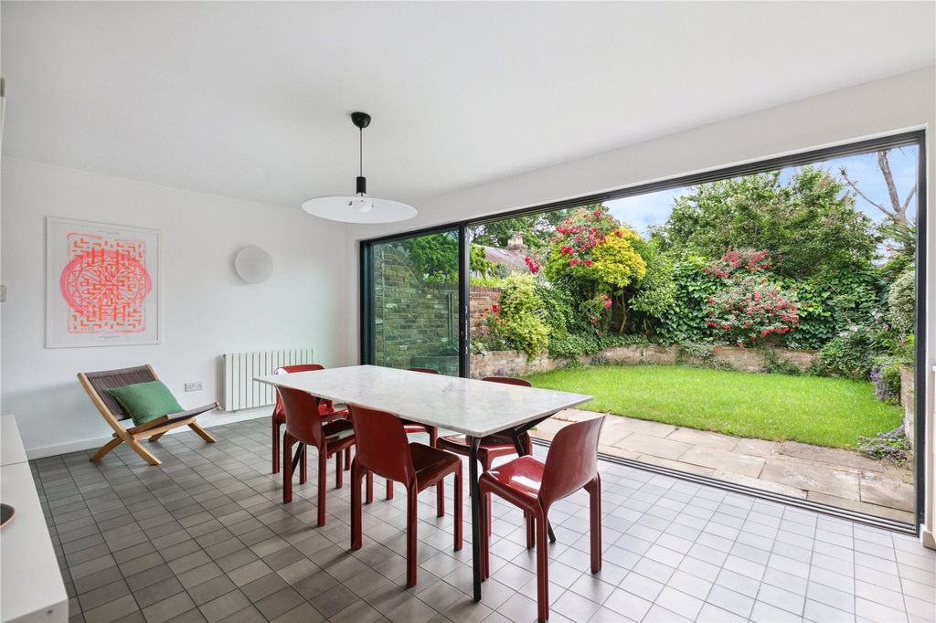 Property photo 3 of 18 Picture No. 25