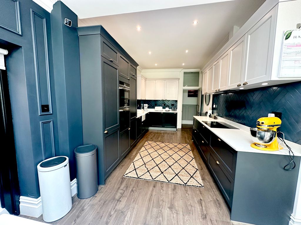 Property photo 2 of 19 Img_4169 1