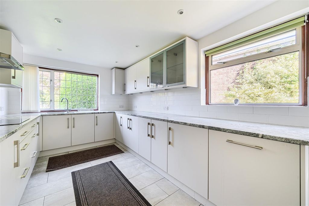 Property photo 3 of 12 Kitchen.Jpg