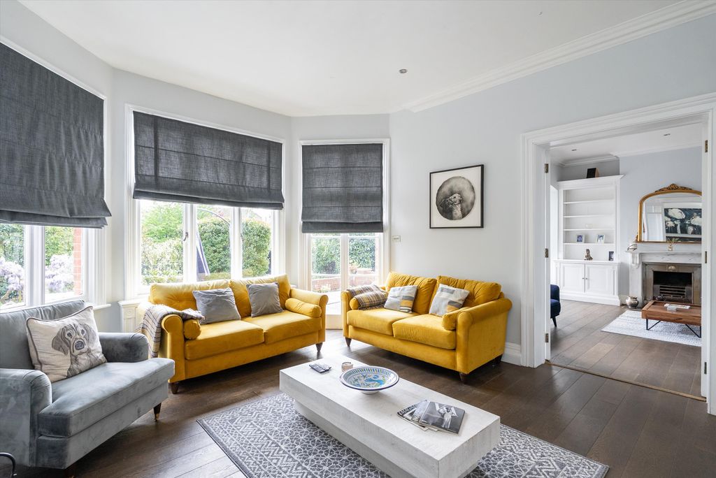 Property photo 3 of 12 Image