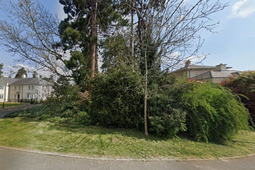 Property photo 3 of 6