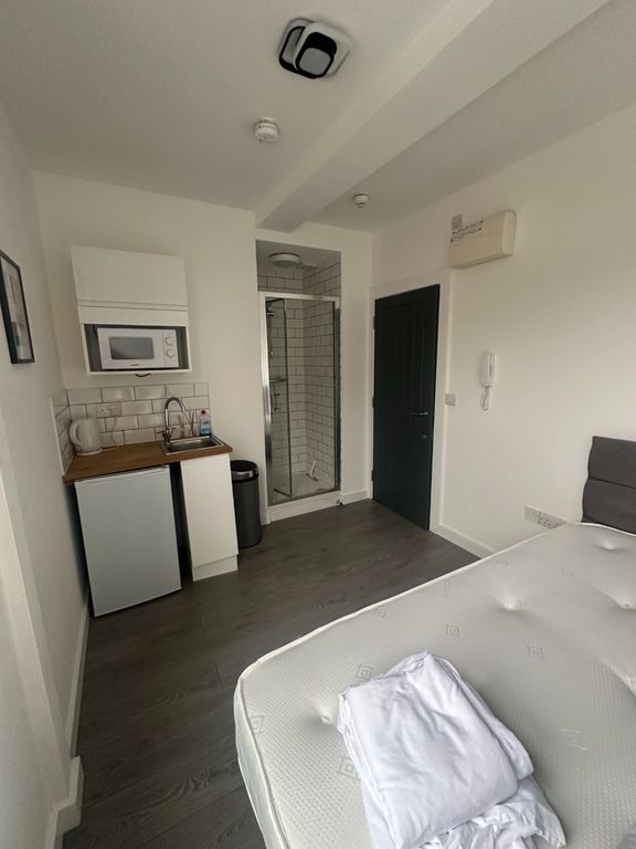 Property photo 1 of 4 4941670