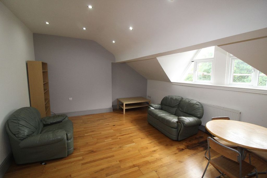 Property photo 3 of 21