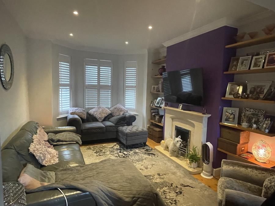 Property photo 2 of 19 Lounge